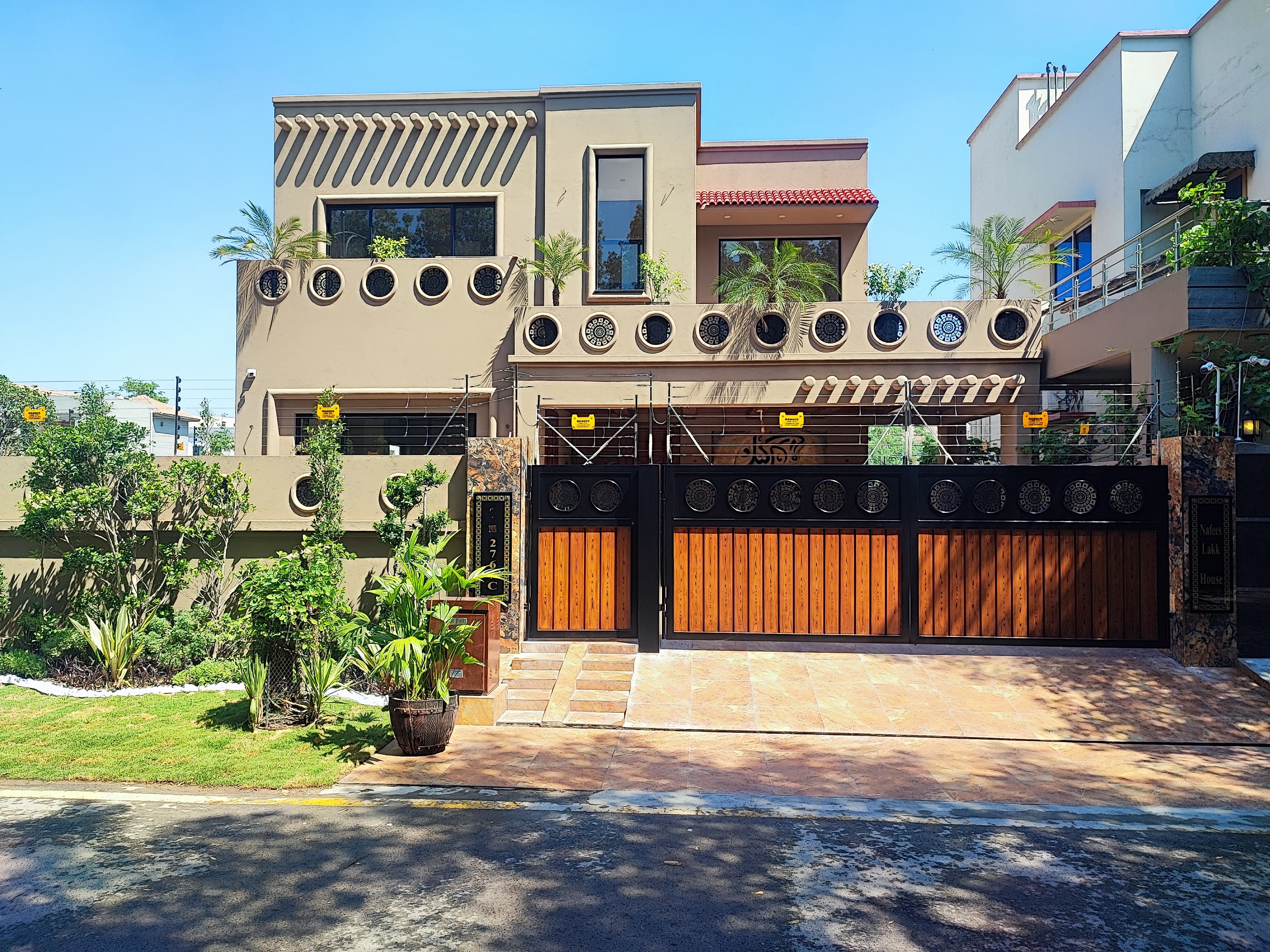 c Block, Phase 8, DHA